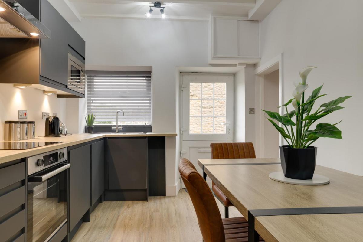 Beam End Snainton - Modern 2-Bedroom Stone Cottage Екстериор снимка